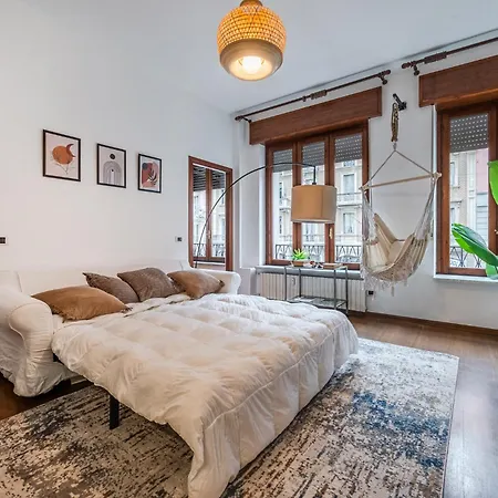 Boho Chic Retreat In Porta Romana 밀라노